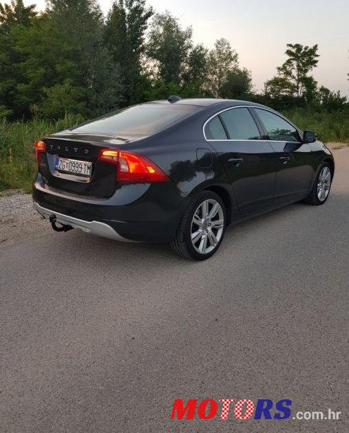 2011' Volvo S60 D3 photo #1