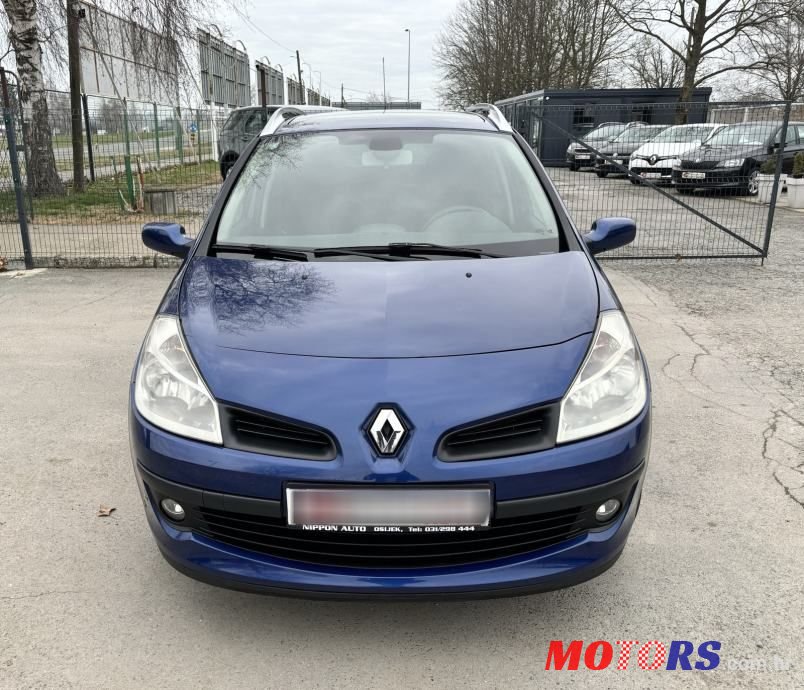 2008' Renault Clio 1,5 Dci photo #2