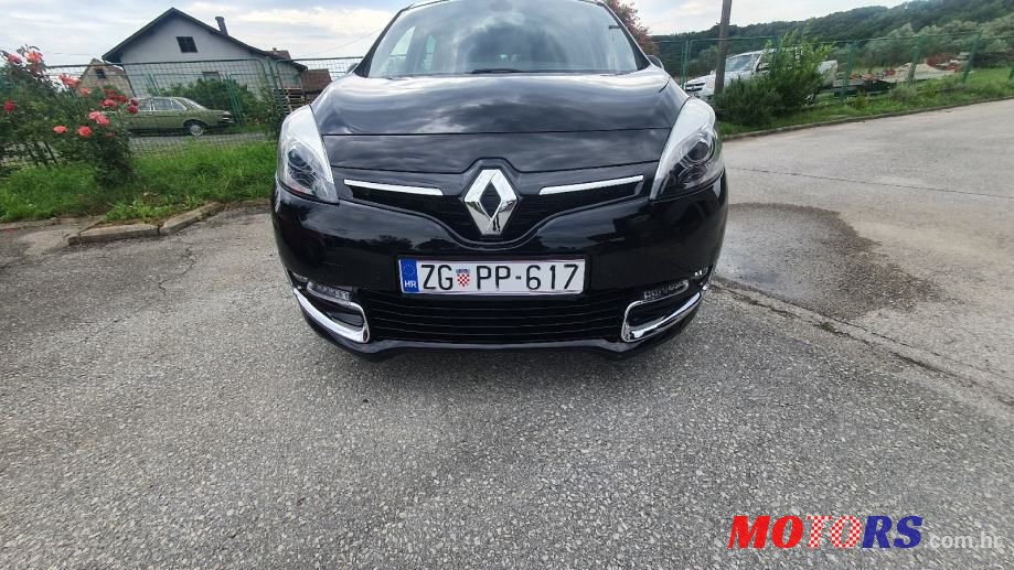 2012' Renault Grand Scenic photo #6