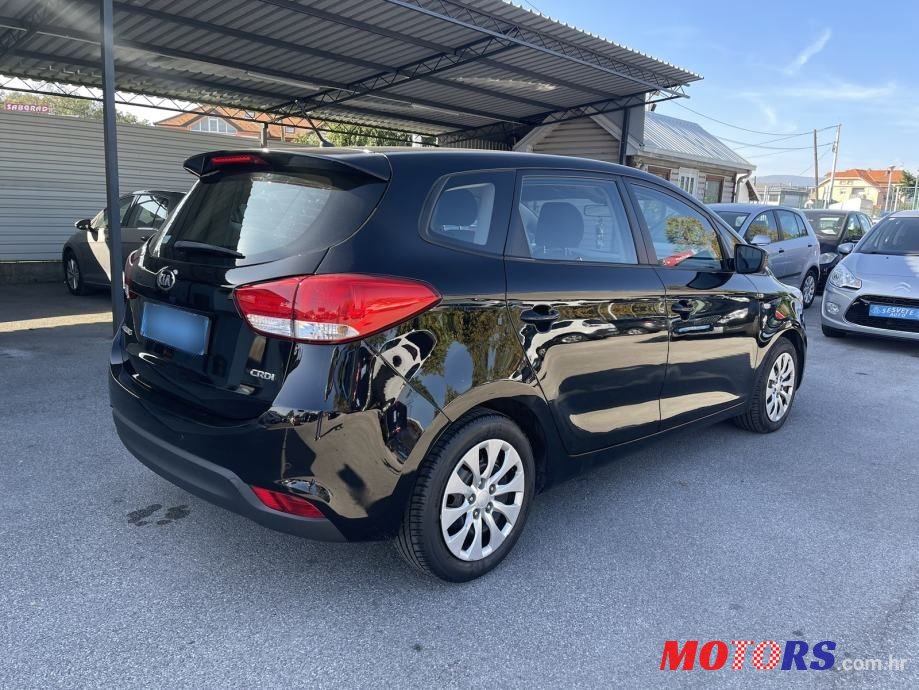 2015' Kia Carens photo #6