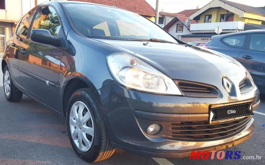 2007' Renault Clio 1,2 16V photo #1