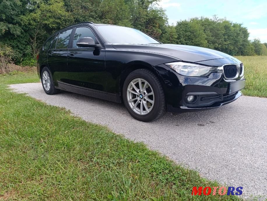 2017' BMW Serija 3 320D Touring photo #3