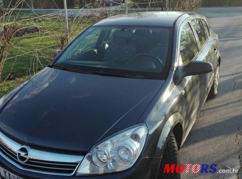 2008' Opel Astra 1,4 16V photo #2