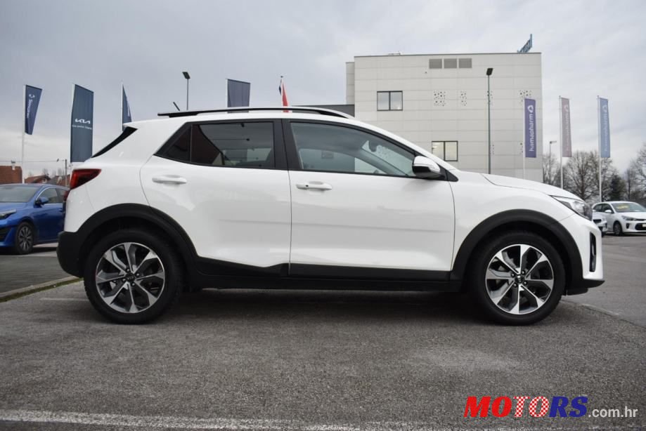 2017' Kia Stonic photo #5