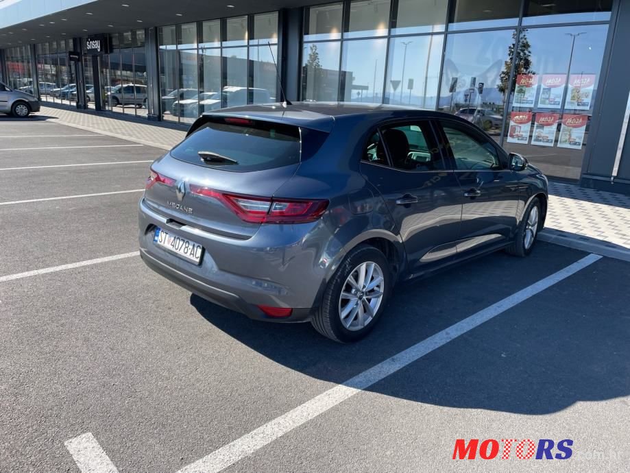 2017' Renault Megane photo #3