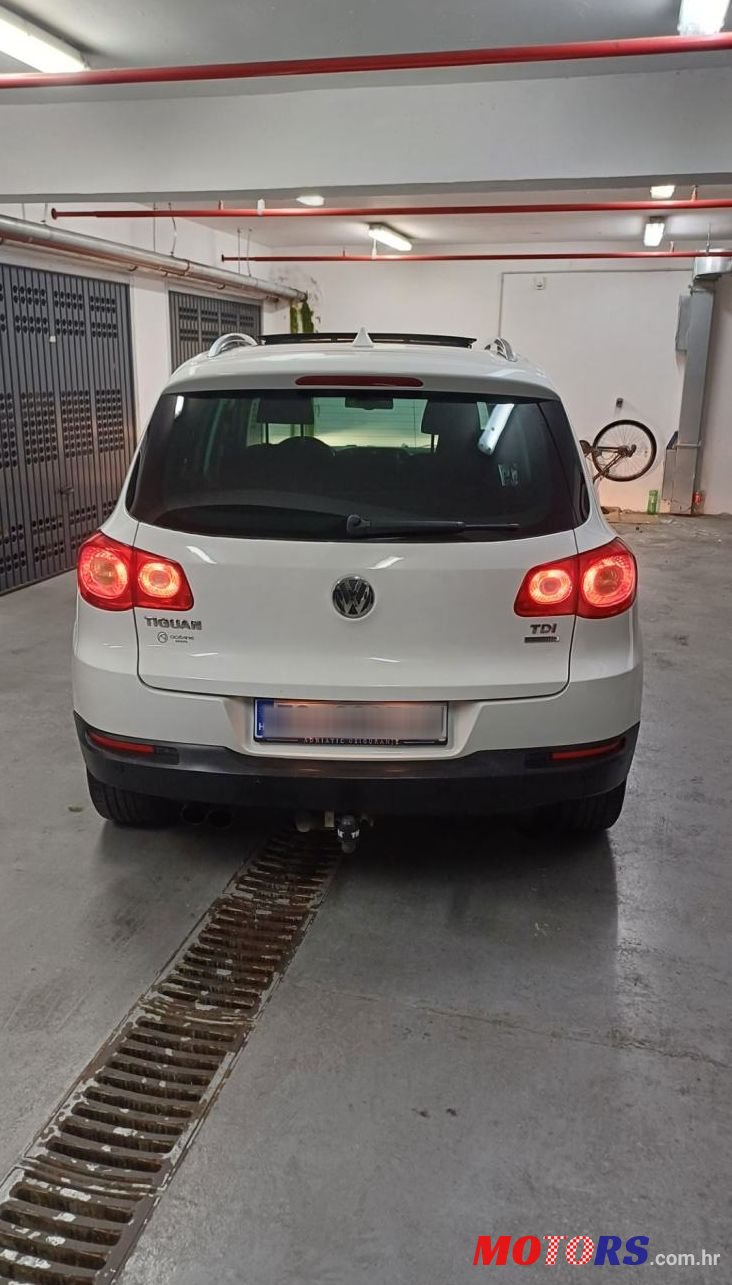 2011' Volkswagen Tiguan 2,0 Tdi Bmt photo #6