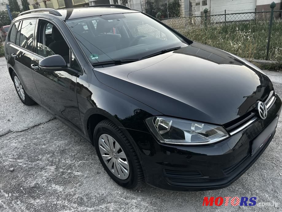 2016' Volkswagen Golf VII Variant photo #3