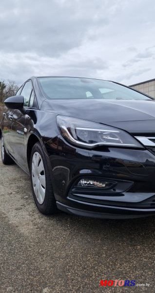 2016' Opel Astra 1,6 Cdti photo #3