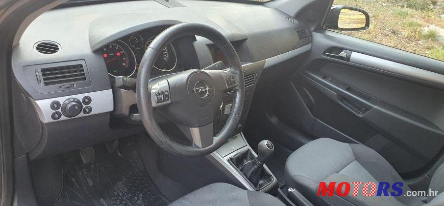 2007' Opel Astra 1,6 photo #4