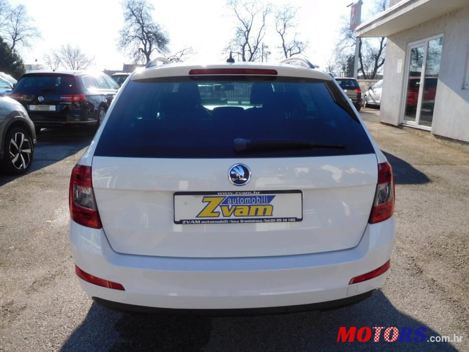2014' Skoda Octavia Combi photo #6