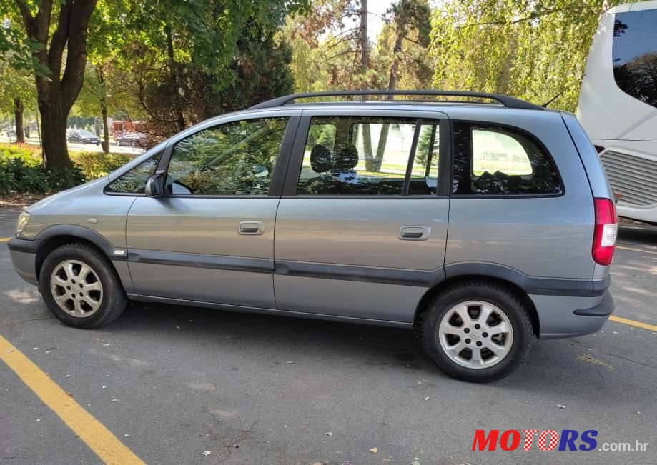 2004' Opel Zafira photo #4