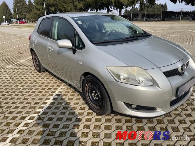 2009' Toyota Auris 1,6 Vvt-I photo #3