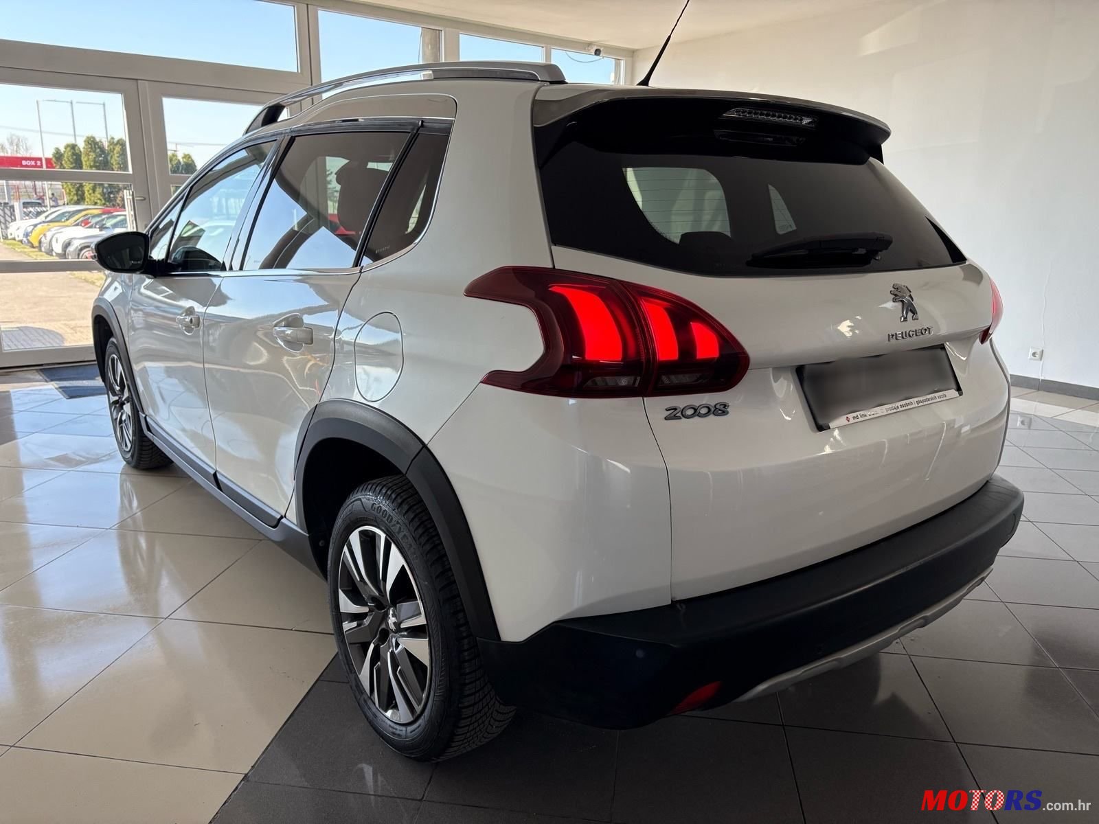 2016' Peugeot 2008 1,6 Bluehdi photo #3