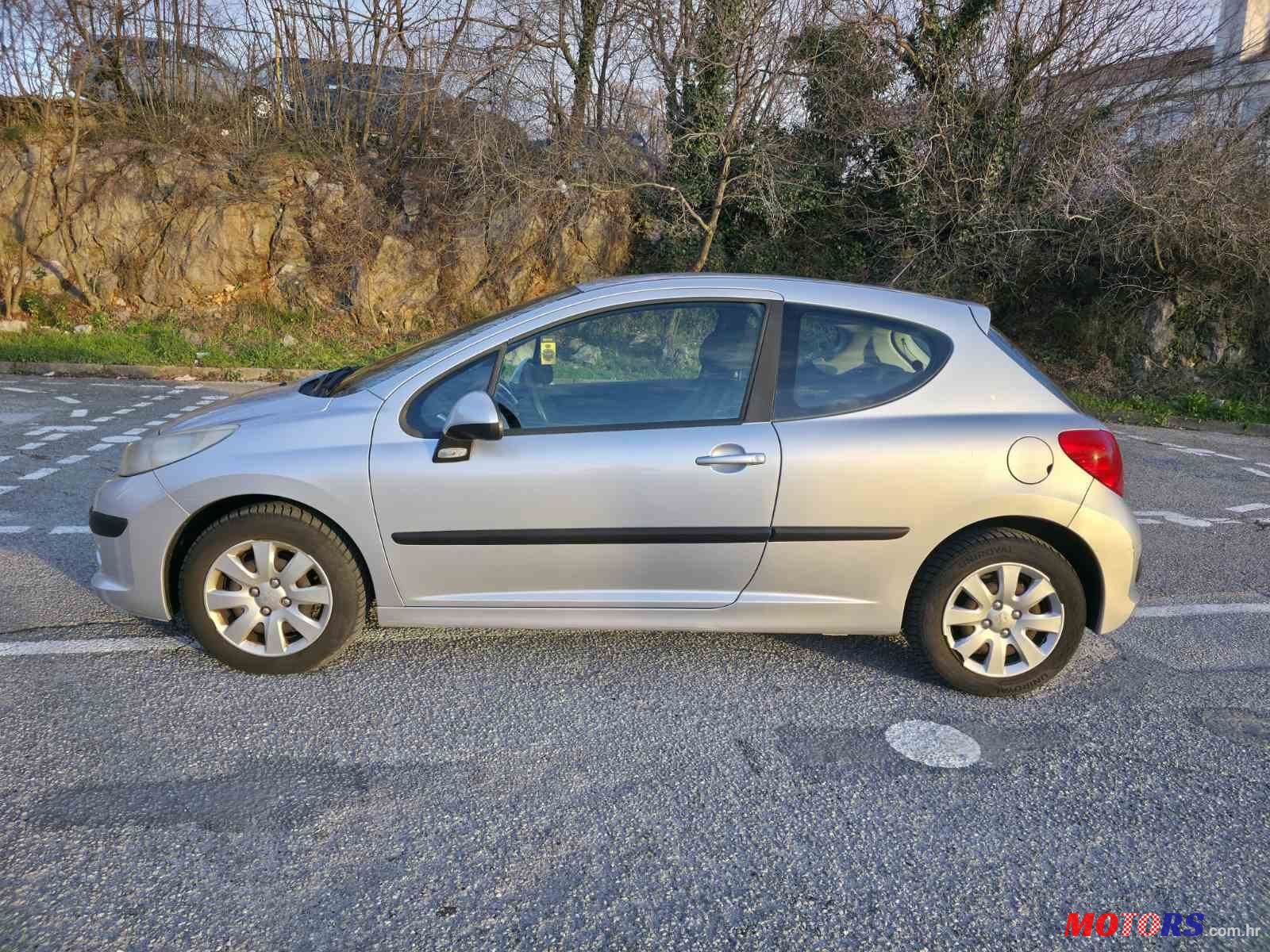2007' Peugeot 207 1,4 Hdi photo #2