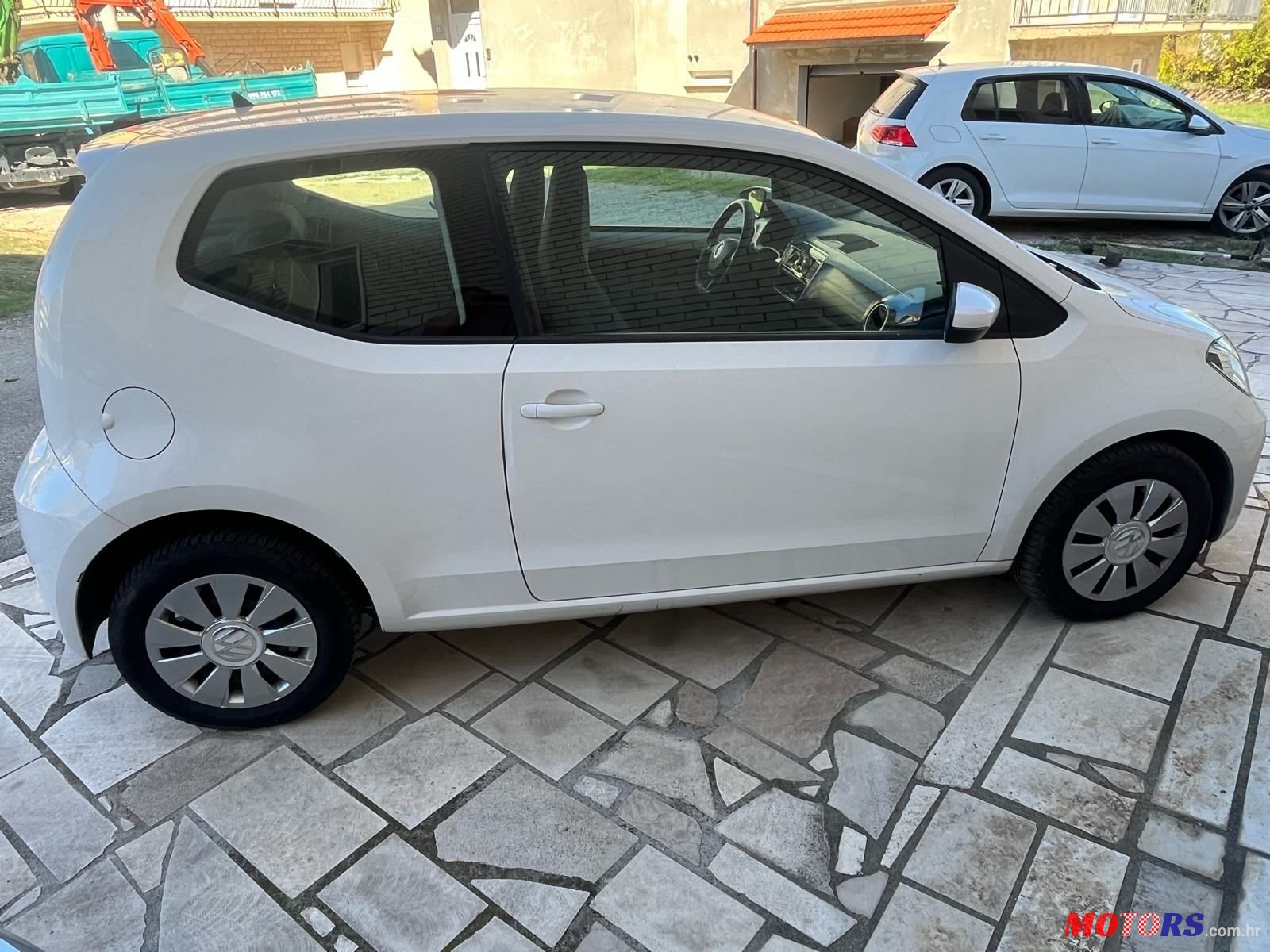 2017' Volkswagen Up! 1,0 photo #3
