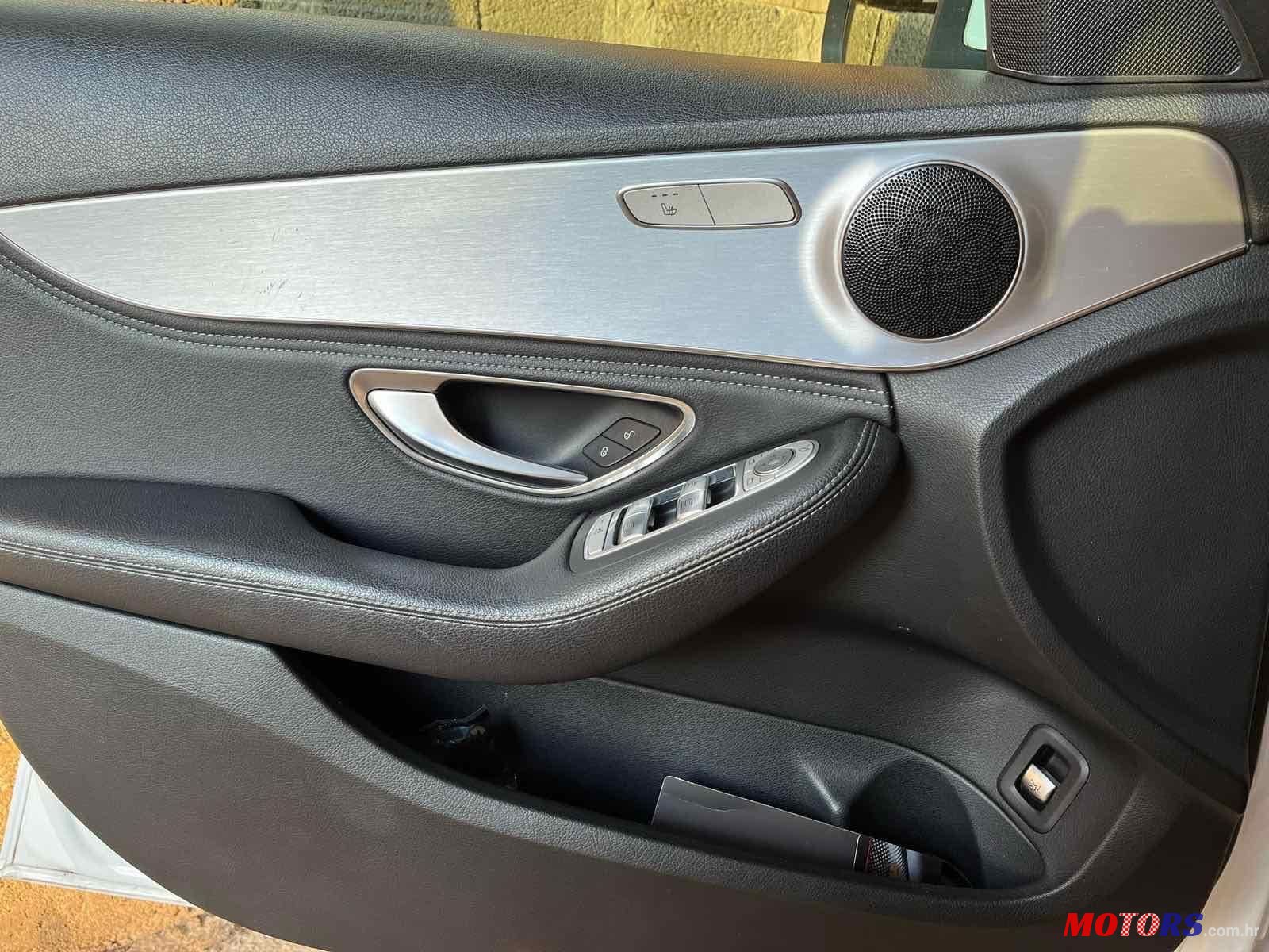 2016' Mercedes-Benz C-Klasa 200 D T photo #4
