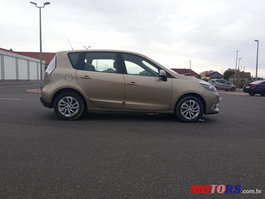 2014' Renault Scenic Dci photo #5