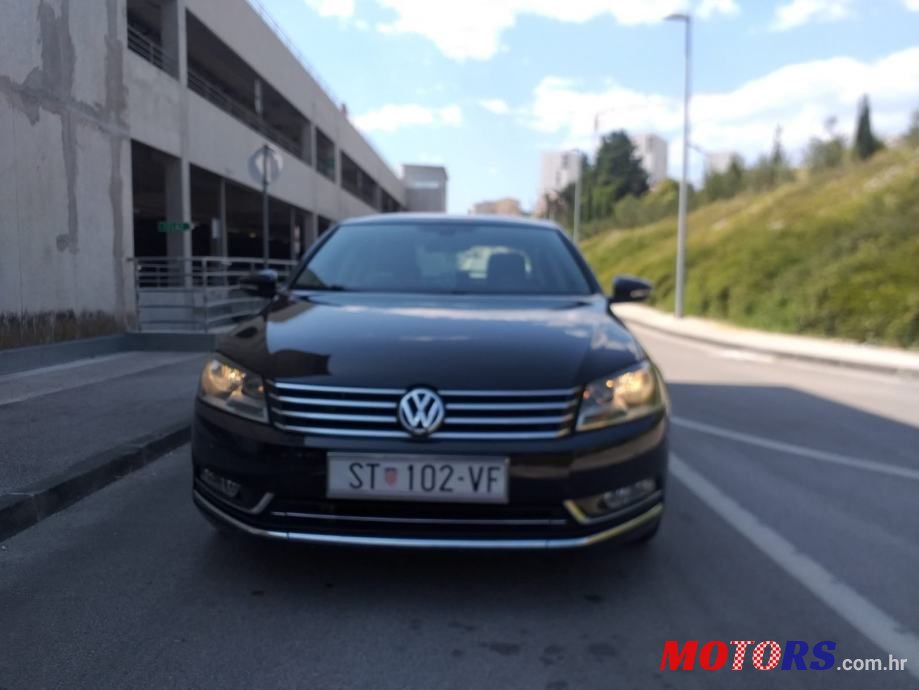 2011' Volkswagen Passat 2,0 Tdi Bmt photo #4