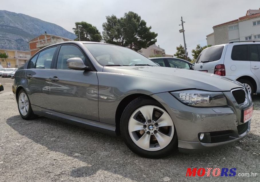 2009' BMW Serija 3 320D photo #1