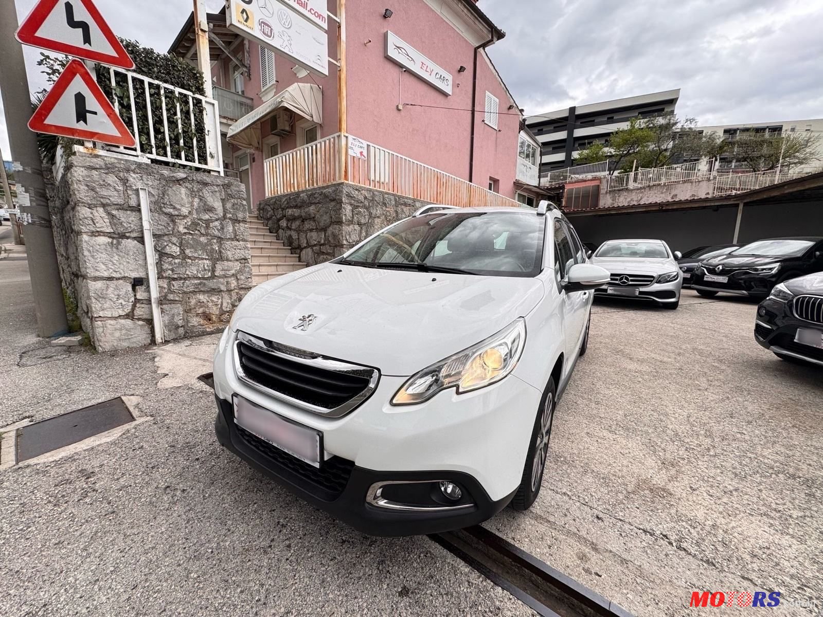 2014' Peugeot 2008 1,6 E-Hdi photo #2