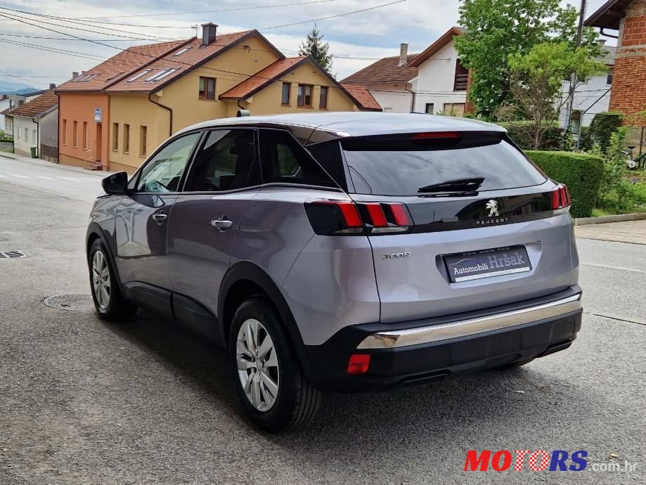 2018' Peugeot 3008 1,6 Bluehdi photo #5