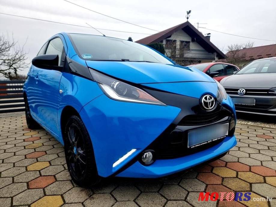 2015' Toyota Aygo 1,0 Vvt-I X photo #3
