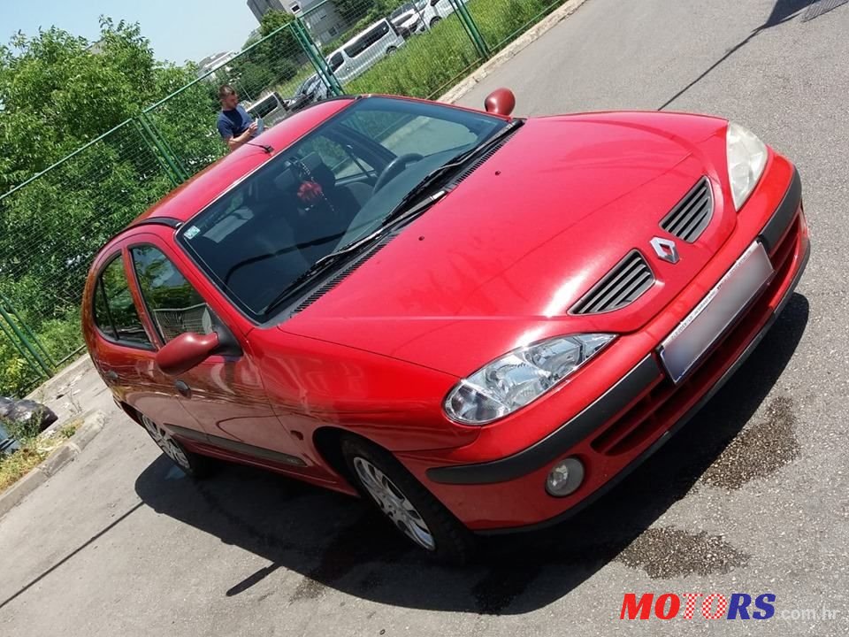 2002' Renault Megane 1,4 16V photo #1