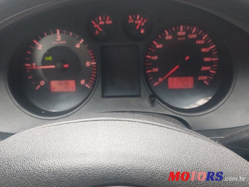 2004' SEAT Ibiza 1,9 Sdi photo #6