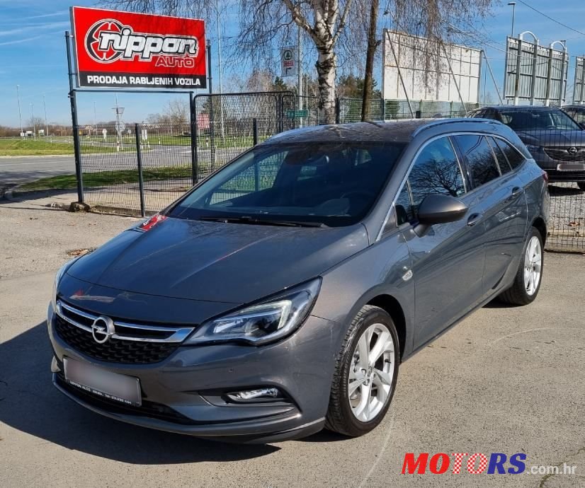 2017' Opel Astra Karavan photo #1