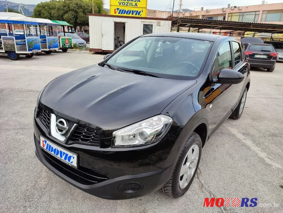 2010' Nissan Qashqai photo #1