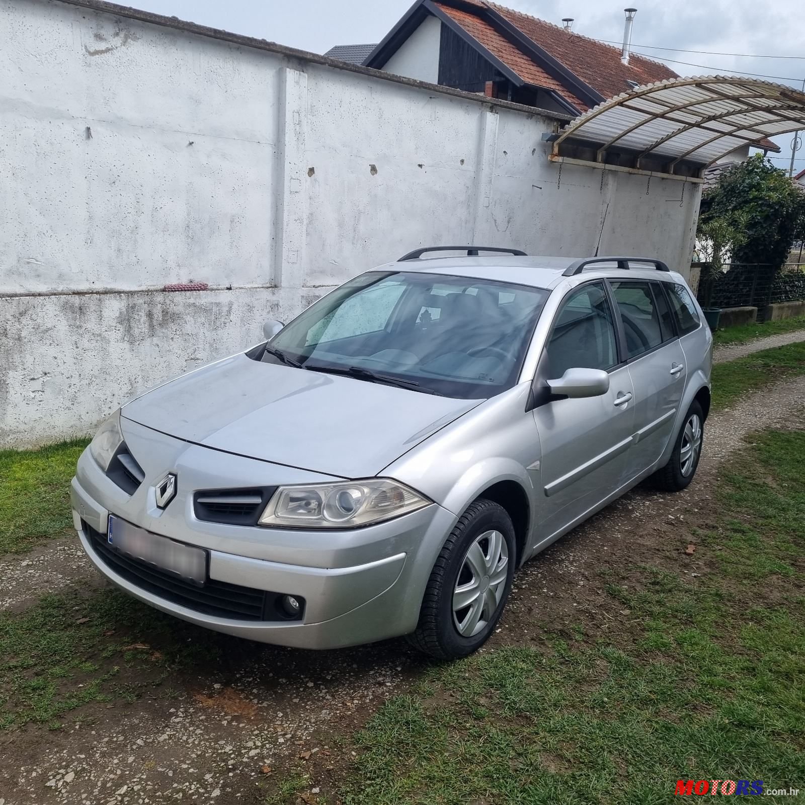 2010' Renault Clio 1,5 Dci photo #1