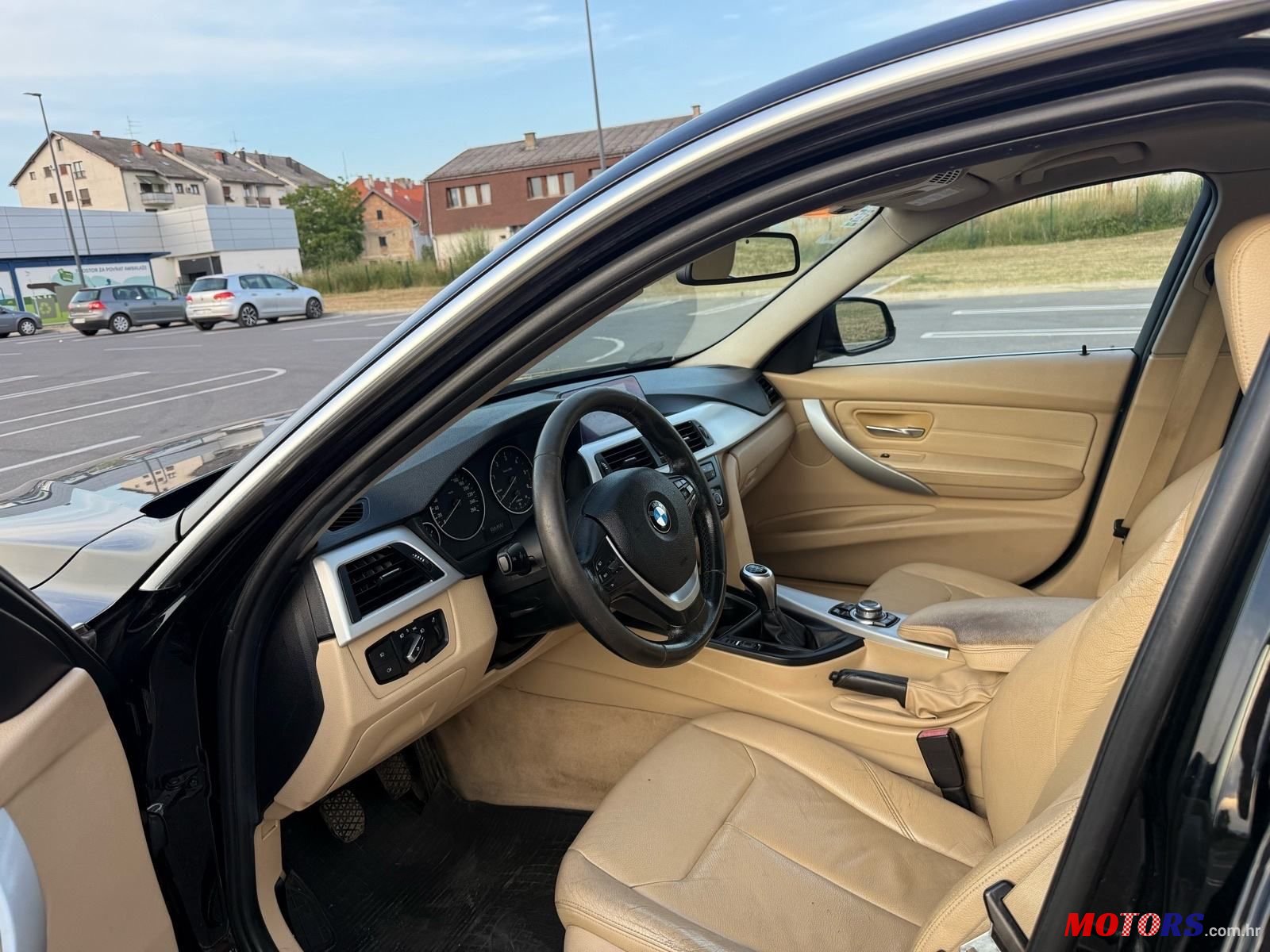 2013' BMW Serija 3 320D photo #5