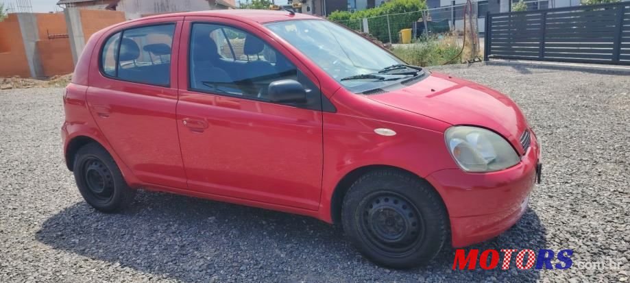 2002' Toyota Yaris 1,0 Vvt-I photo #3