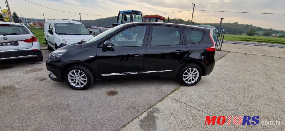 2012' Renault Grand Scenic photo #2