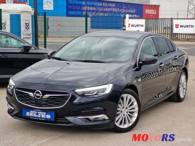 2018' Opel Insignia photo #1
