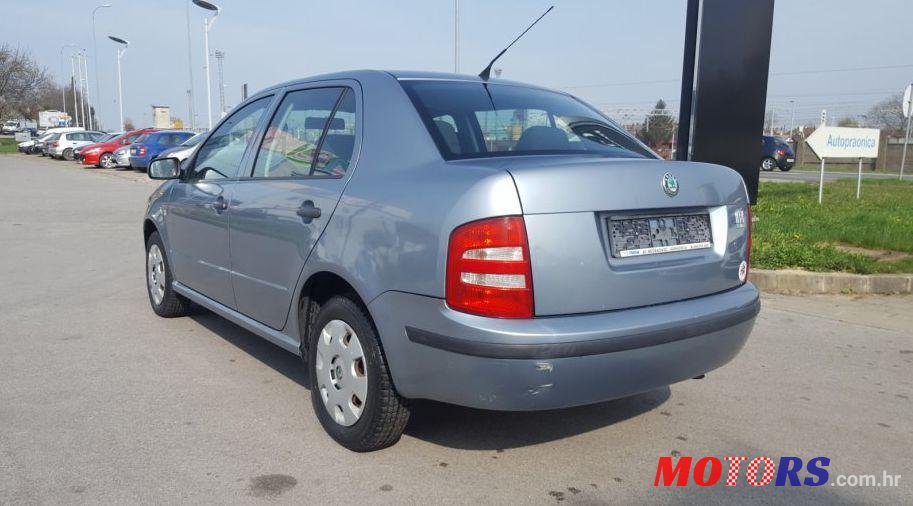 2005' Skoda Fabia Sedan 1.2 16V photo #1