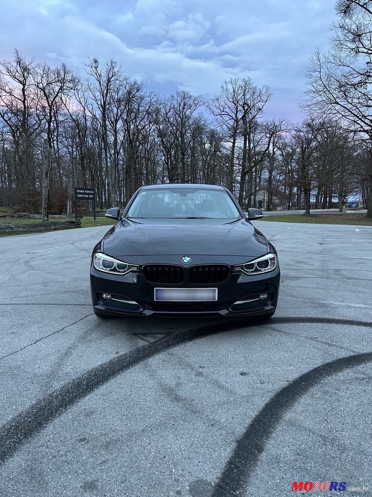 2014' BMW Serija 3 318D photo #5