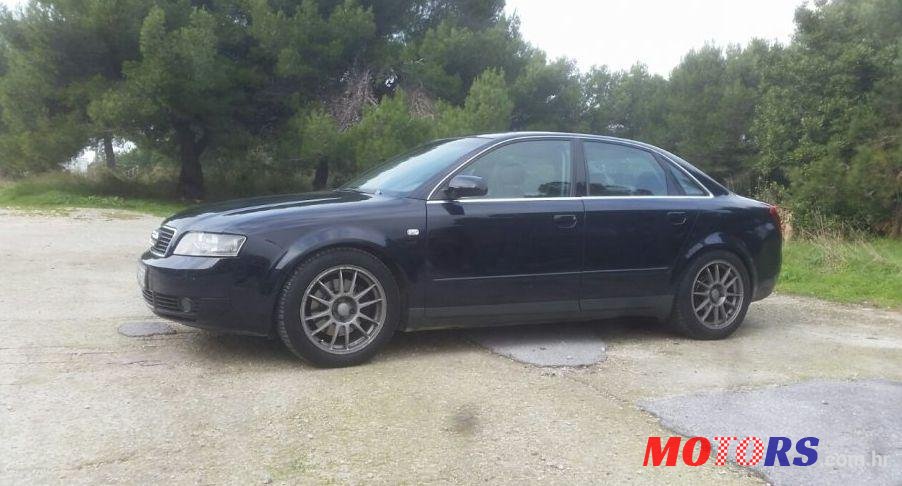 2001' Audi A4 3,0 V6 photo #1