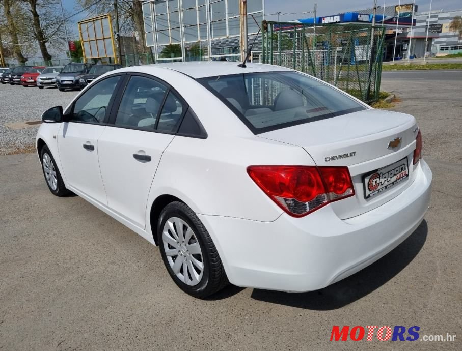 2010' Chevrolet Cruze 1,6 photo #4