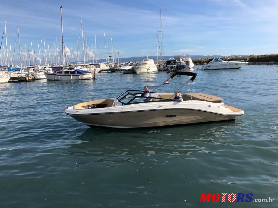 2019' Sea Ray SPX 230 photo #1