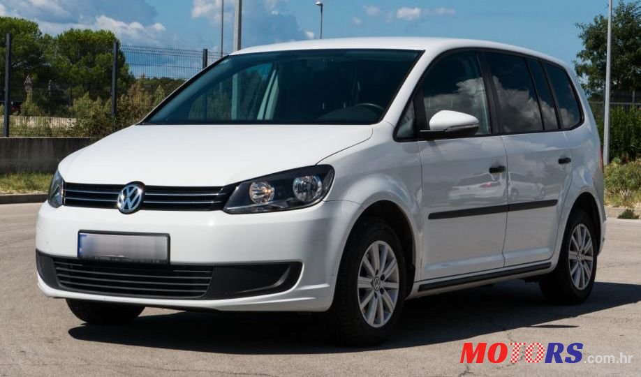 2015' Volkswagen Touran 1,6 Tdi photo #1