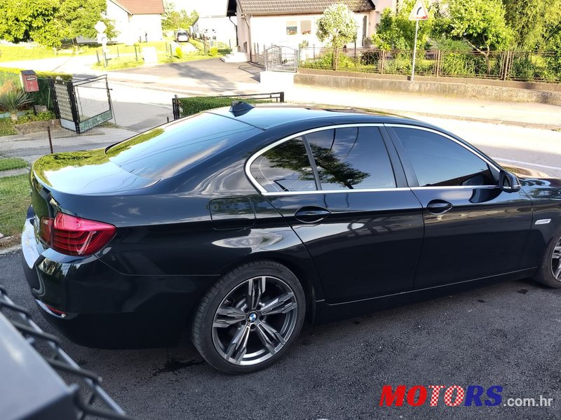 2014' BMW Serija 5 518D photo #2