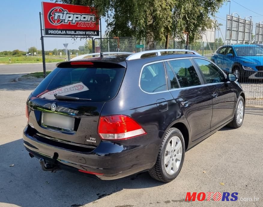 2011' Volkswagen Golf 6 Variant photo #6