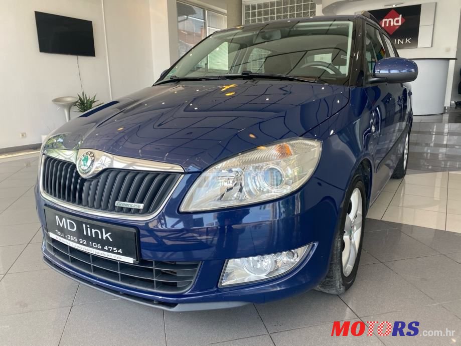 2012' Skoda Fabia Combi photo #4