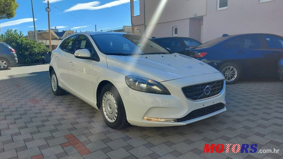 2014' Volvo V40 D2 88G. photo #3