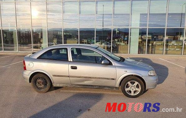 2000' Opel Astra Coupe 1.6 photo #1
