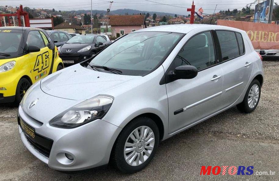 2010' Renault Clio 1,2 photo #1