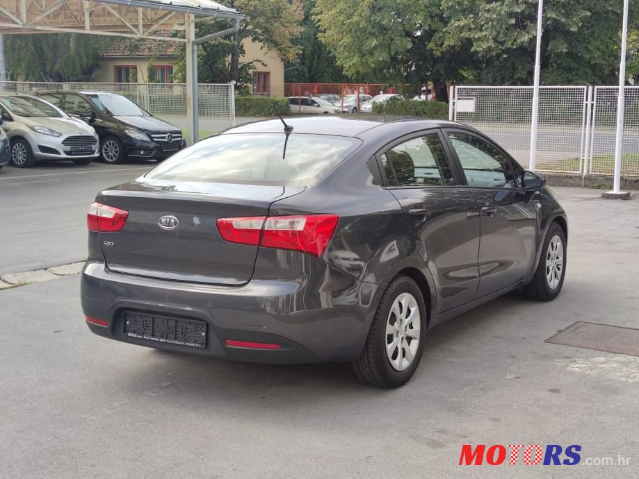 2012' Kia Rio photo #5