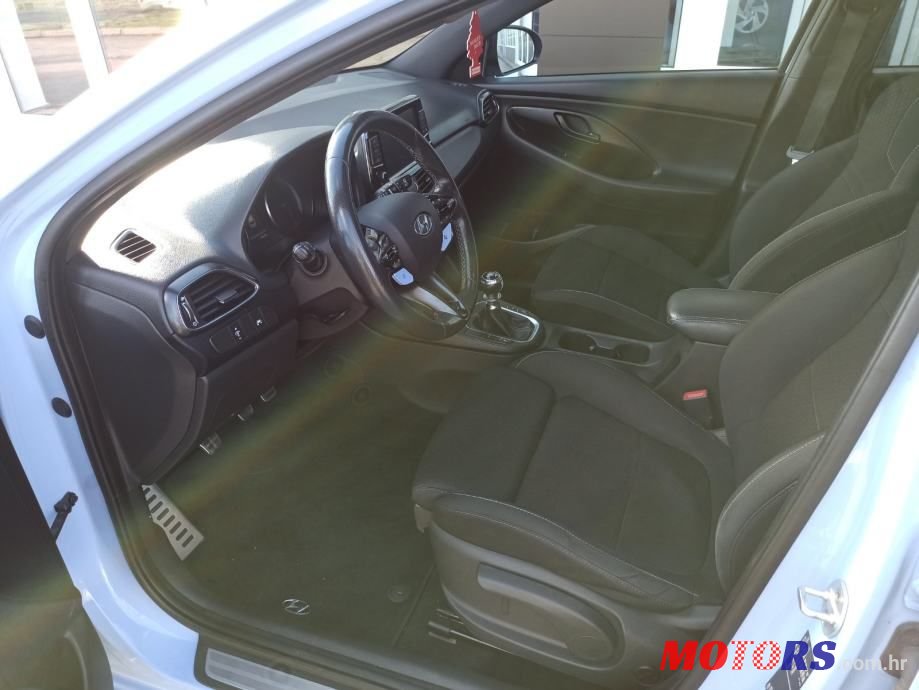 2018' Hyundai i30 2.0 T-Gdi photo #6