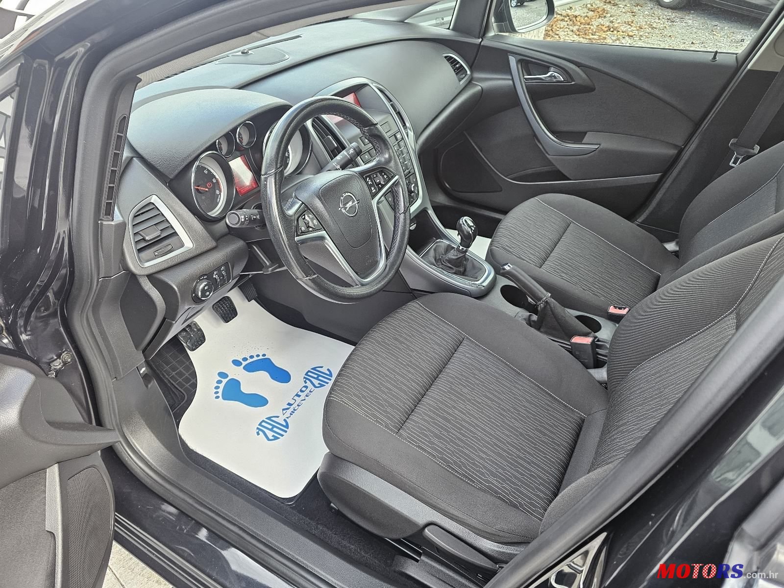 2014' Opel Astra 1.6 Cdti photo #4